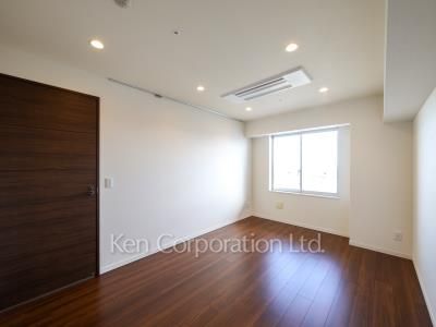 Bedroom  *Photo of similar layout