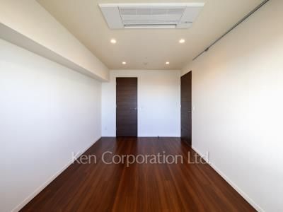 Bedroom  *Photo of similar layout