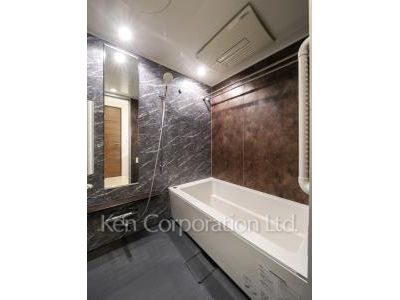 Bath Room  *Photo of similar layout