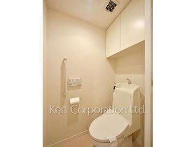 Lavatory ※Photo of the same layout on 20 floor. Decoration and fixture may differ.