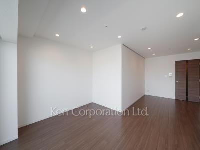 Living-Dining ※Photo of the same layout on 22 floor. Decoration and fixture may differ.