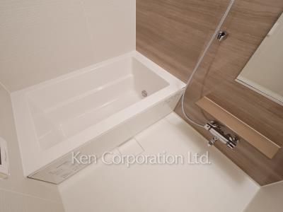 Bath ※Photo of the same layout on 22 floor. Decoration and fixture may differ.