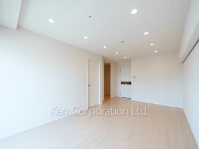 Living-Dining ※Photo of the same layout on 19 floor. Decoration and fixture may differ.