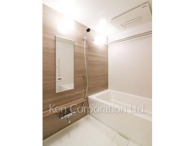 Bath ※Photo of the same layout on 38 floor. Decoration and fixture may differ.
