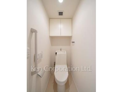 Lavatory ※Photo of the same layout on 18 floor. Decoration and fixture may differ.