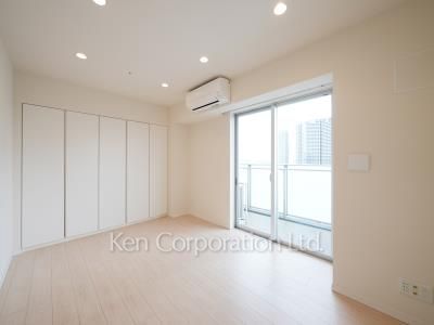 Bedroom ※Photo of the same layout on 20 floor. Decoration and fixture may differ.