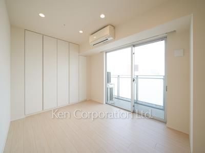 Bedroom ※Photo of the same layout on 14 floor. Decoration and fixture may differ.