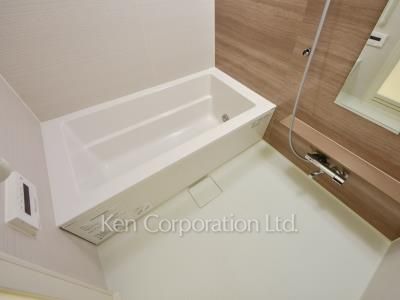 Bath ※Photo of the same layout on 24 floor. Decoration and fixture may differ.