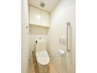 Lavatory ※Photo of the same layout on 33 floor. Decoration and fixture may differ.