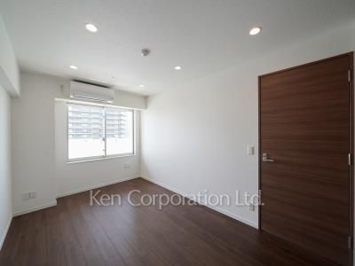 Bedroom ※Photo of the same layout on 21 floor. Decoration and fixture may differ.