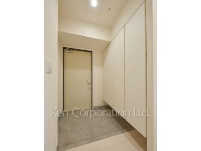 Entrance ※Photo of the same layout on 37 floor. Decoration and fixture may differ.