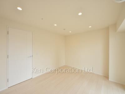 Bedroom ※Photo of the same layout on 37 floor. Decoration and fixture may differ.