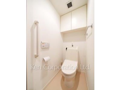 Lavatory ※Photo of the same layout on 34 floor. Decoration and fixture may differ.