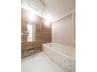 Bath ※Photo of the same layout on 34 floor. Decoration and fixture may differ.