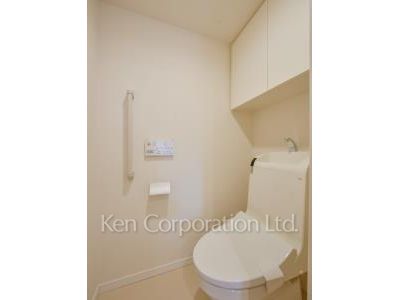 Lavatory ※Photo of the same layout on 37 floor. Decoration and fixture may differ.