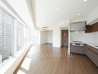 Living-Dining ※Photo of the same layout on 17 floor. Decoration and fixture may differ.