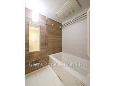 Bath ※Photo of the same layout on 36 floor. Decoration and fixture may differ.