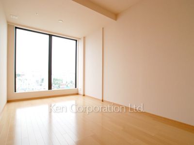 Bedroom ※Photo of the same layout on 13 floor. Decoration and fixture may differ.