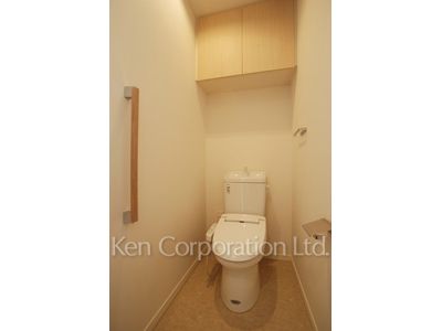 Lavatory ※Photo of the same layout on 16 floor. Decoration and fixture may differ.