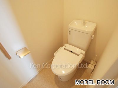 Lavatory ※Photo of the same layout on 16 floor. Decoration and fixture may differ.