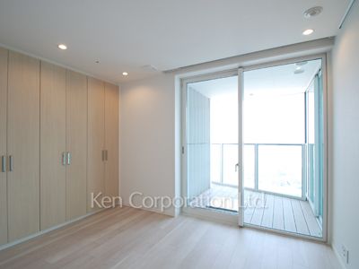 Bedroom ※Photo of the same layout on 23 floor. Decoration and fixture may differ.
