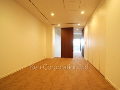 Bedroom ※Photo of the same layout on 10 floor. Decoration and fixture may differ.