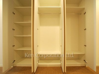 Closet ※Photo of the same layout on 10 floor. Decoration and fixture may differ.