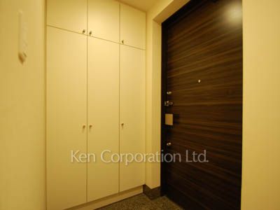 Entrance ※Photo of the same layout on 19 floor. Decoration and fixture may differ.