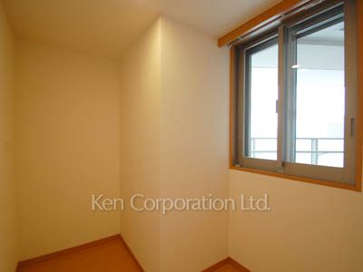 Closet ※Photo of the same layout on 19 floor. Decoration and fixture may differ.