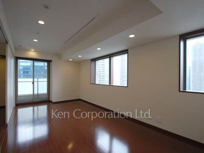 Living-Dining ※Photo of the same layout on 19 floor. Decoration and fixture may differ.