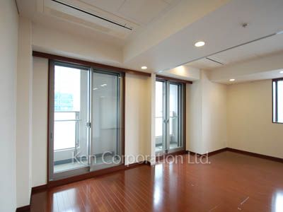 Bedroom ※Photo of the same layout on 19 floor. Decoration and fixture may differ.
