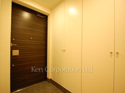 Entrance ※Photo of the same layout on 19 floor. Decoration and fixture may differ.