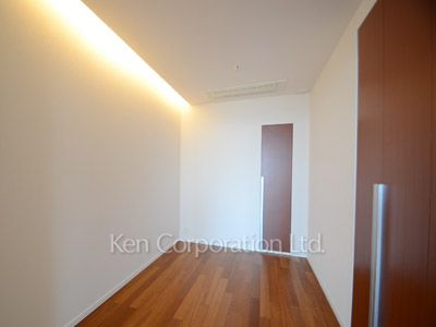 Other Room ※Photo of the same layout on 33 floor. Decoration and fixture may differ.