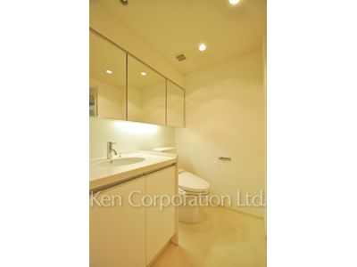 Powder Room