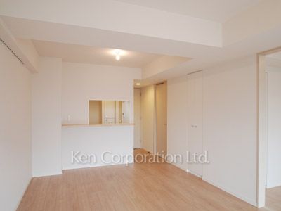 Living-Dining ※Photo of the same layout on 6 floor. Decoration and fixture may differ.
