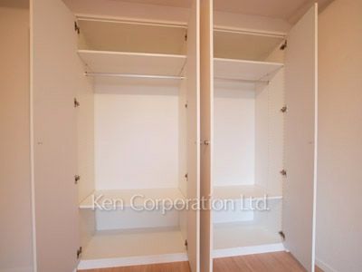 Closet ※Photo of the same layout on 5 floor. Decoration and fixture may differ.