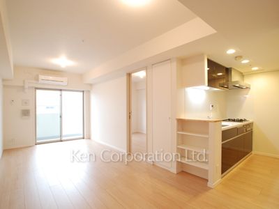 Living-Dining ※Photo of the same layout on 3 floor. Decoration and fixture may differ.