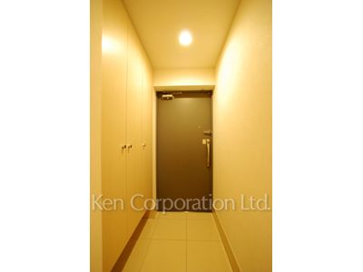 Entrance ※Photo of the same layout on 3 floor. Decoration and fixture may differ.