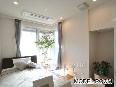 Living-Dining ※Photo of the same layout on 8 floor. Decoration and fixture may differ.