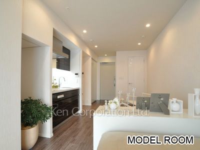 Living-Dining ※Photo of the same layout on 8 floor. Decoration and fixture may differ.