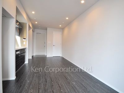 Living-Dining ※Photo of the same layout on 9 floor. Decoration and fixture may differ.