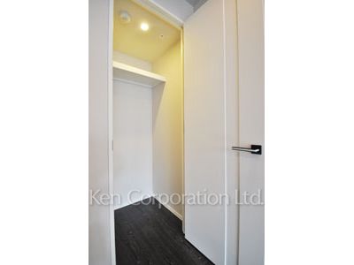 Storage ※Photo of the same layout on 9 floor. Decoration and fixture may differ.