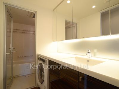 Powder Room