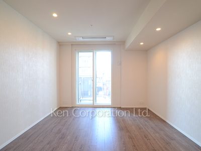 Living-Dining ※Photo of the same layout on 10 floor. Decoration and fixture may differ.