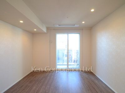 Living-Dining ※Photo of the same layout on 10 floor. Decoration and fixture may differ.