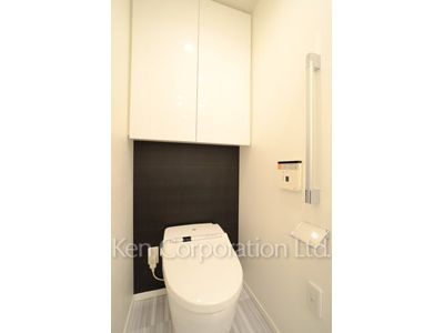 Lavatory ※Photo of the same layout on 9 floor. Decoration and fixture may differ.