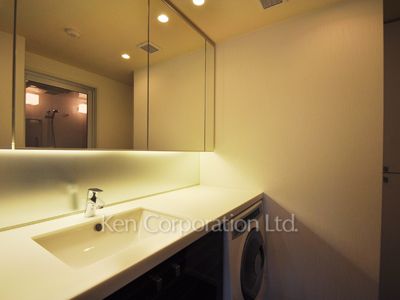Powder Room