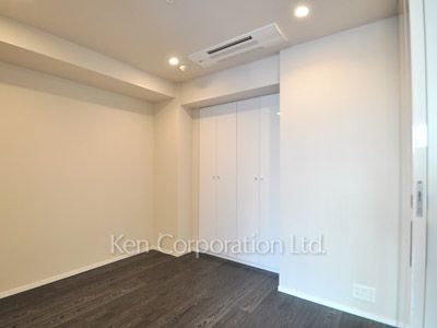 Bedroom ※Photo of the same layout on 9 floor. Decoration and fixture may differ.