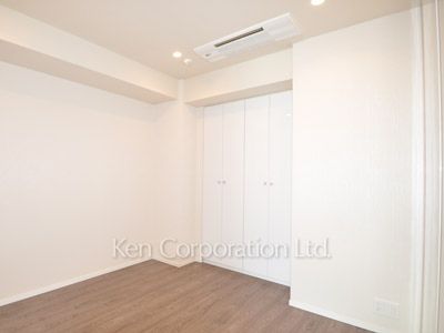 Bedroom ※Photo of the same layout on 10 floor. Decoration and fixture may differ.