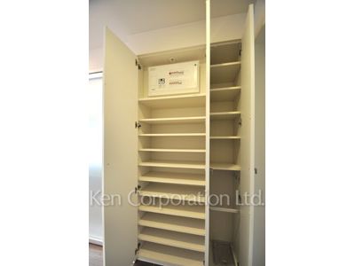 Shoes Closet